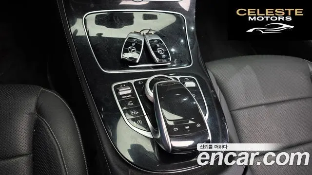 MERCEDES BENZ E-Classe W213 E300 4MATIC Avantgarde 2017 — photo 18 sur 26
