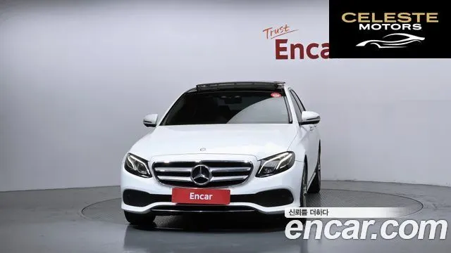 MERCEDES BENZ E-Classe W213 E300 4MATIC Avantgarde 2017 — photo 3 sur 26