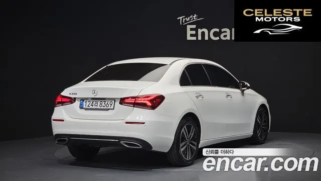 MERCEDES BENZ A-Classe W177 A220 Berline 2021 — photo 2 sur 26