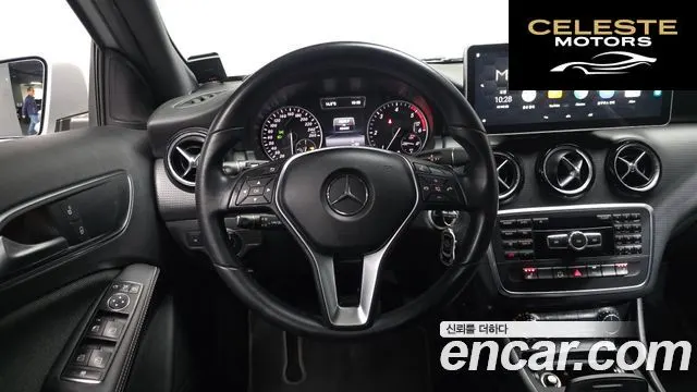 MERCEDES BENZ A-Classe W176 A200 CDI 2014 — photo 17 sur 31
