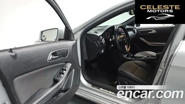 MERCEDES BENZ A-Classe W176 A200 CDI 2014 — photo 12 sur 31