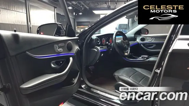 MERCEDES BENZ E-Classe W213 E200 Avantgarde 2017 — photo 10 sur 20