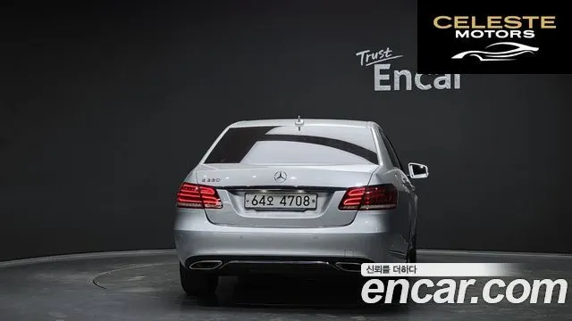 MERCEDES BENZ E-Classe W212 E220 CDI Avantgarde 2016 — photo 4 sur 20
