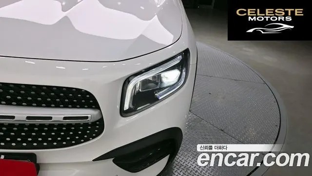 MERCEDES BENZ GLB-Classe X247 GLB250 4MATIC 2021 — photo 8 sur 43