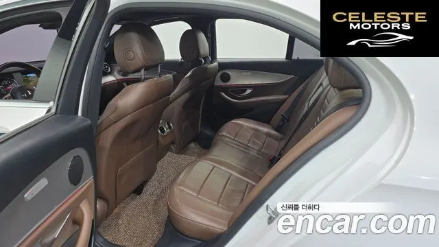 MERCEDES BENZ E-Classe W213 E300 Avantgarde 2019 — photo 16 sur 33