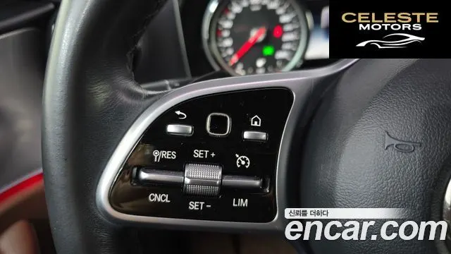 MERCEDES BENZ E-Classe W213 E300 Avantgarde 2019 — photo 29 sur 33