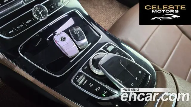 MERCEDES BENZ E-Classe W213 E300 Avantgarde 2019 — photo 32 sur 33