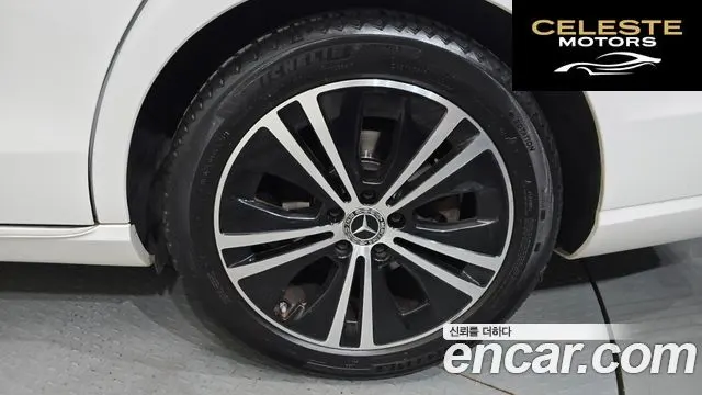 MERCEDES BENZ E-Classe W213 E300 Avantgarde 2019 — photo 7 sur 33