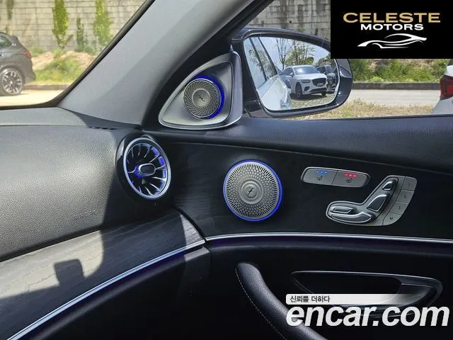 MERCEDES BENZ E-Classe W213 E300 4MATIC Avantgarde 2018 — photo 15 sur 26