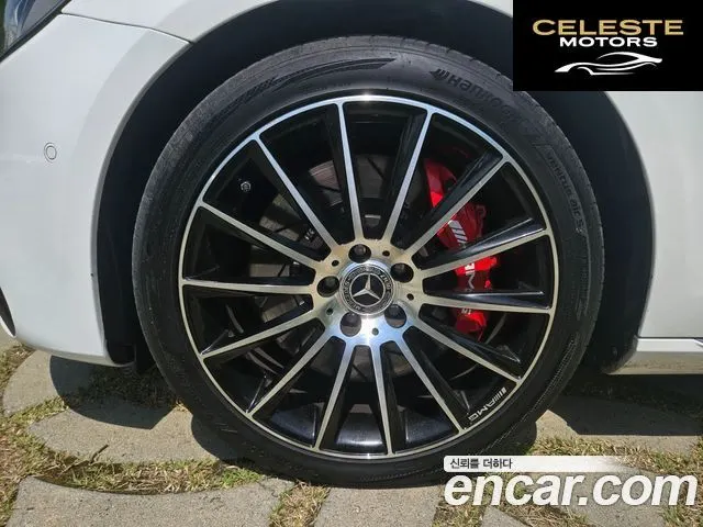 MERCEDES BENZ E-Classe W213 E300 4MATIC Avantgarde 2018 — photo 5 sur 26