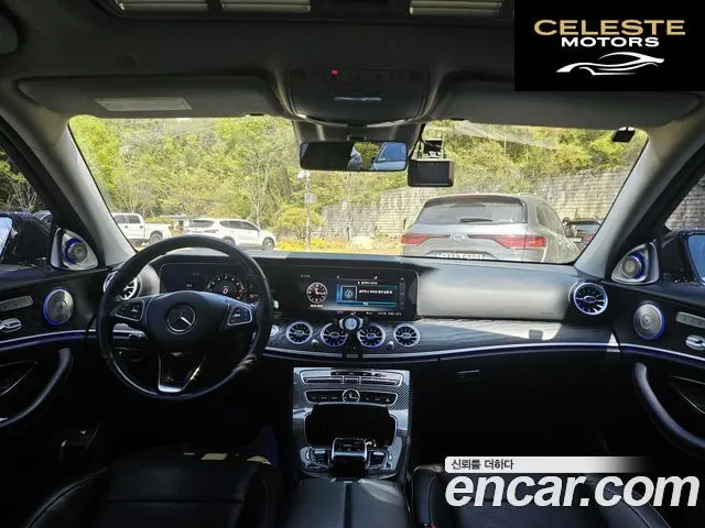 MERCEDES BENZ E-Classe W213 E300 4MATIC Avantgarde 2018 — photo 7 sur 26