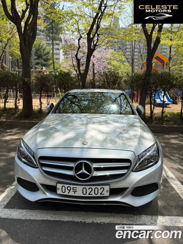 MERCEDES BENZ C-Classe W205 C200 Avantgarde 2016 — photo 17 sur 17