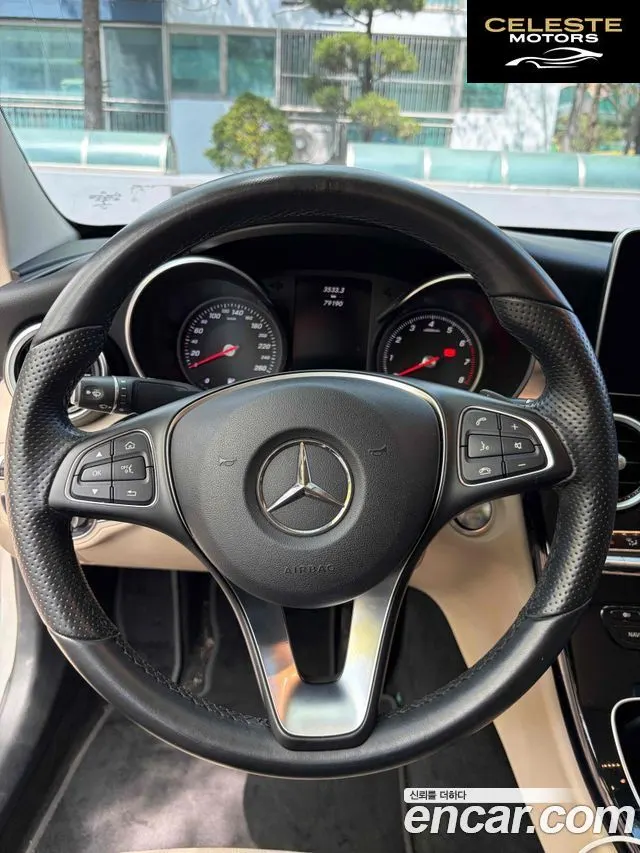 MERCEDES BENZ C-Classe W205 C200 Avantgarde 2016 — photo 7 sur 17