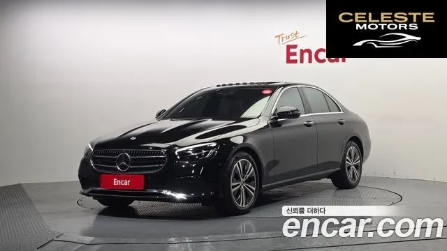 MERCEDES BENZ E-Classe W213 E250 Avantgarde 2022 — photo 1 sur 20