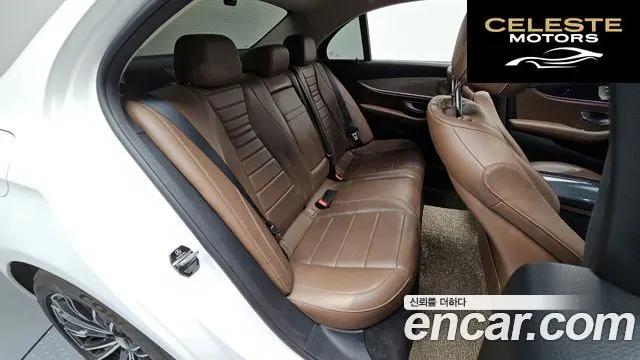 MERCEDES BENZ E-Classe W213 E200 Avantgarde 2018 — photo 16 sur 30