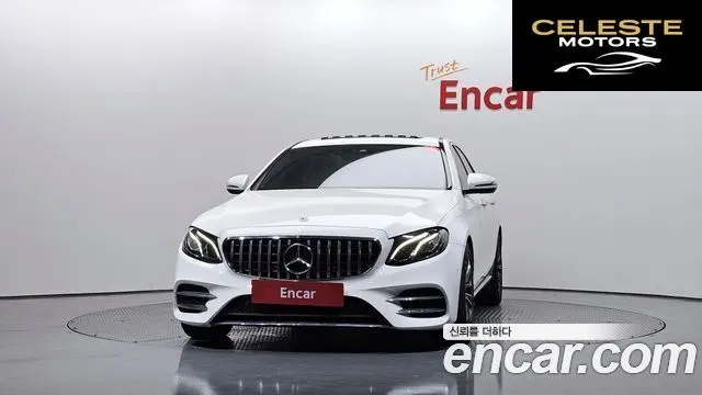 MERCEDES BENZ E-Classe W213 E200 Avantgarde 2018 — photo 3 sur 30