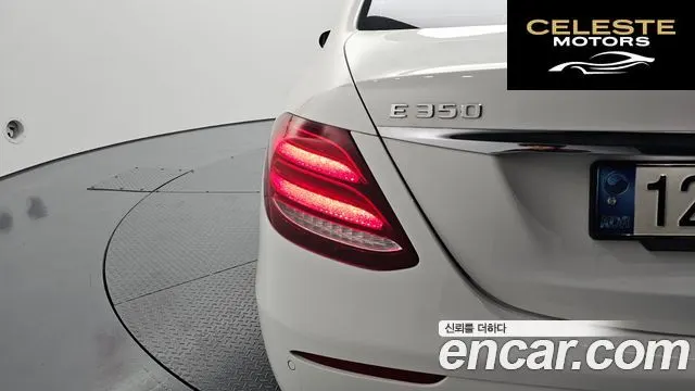 MERCEDES BENZ E-Classe W213 E200 Avantgarde 2018 — photo 9 sur 30