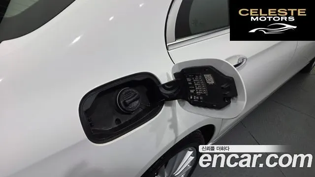 MERCEDES BENZ E-Classe W213 E250 Exclusive 2021 — photo 28 sur 31