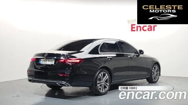 MERCEDES BENZ E-Classe W213 E350 4MATIC Avantgarde 2022 — photo 2 sur 32
