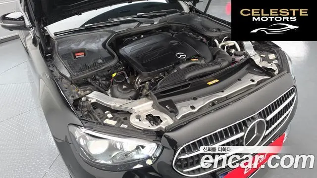 MERCEDES BENZ E-Classe W213 E350 4MATIC Avantgarde 2022 — photo 6 sur 32