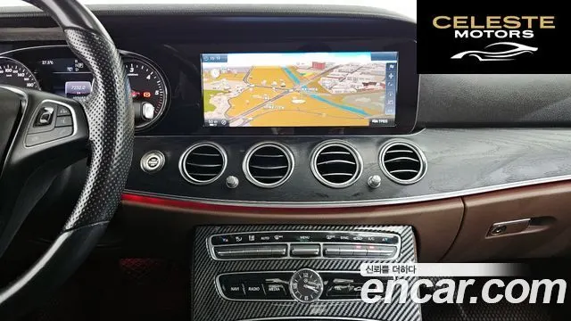 MERCEDES BENZ E-Classe W213 E220d Avantgarde 2017 — photo 14 sur 20