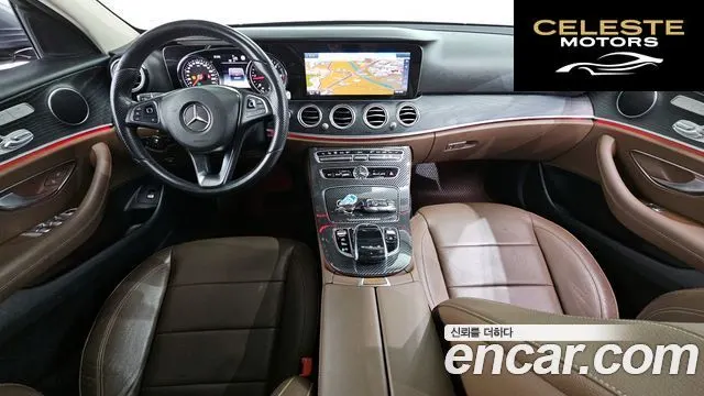MERCEDES BENZ E-Classe W213 E220d Avantgarde 2017 — photo 7 sur 20