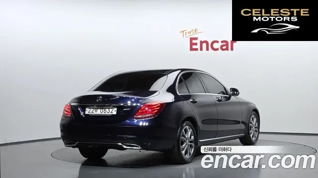 MERCEDES BENZ C-Classe W205 C200 Avantgarde 2016 — photo 2 sur 26
