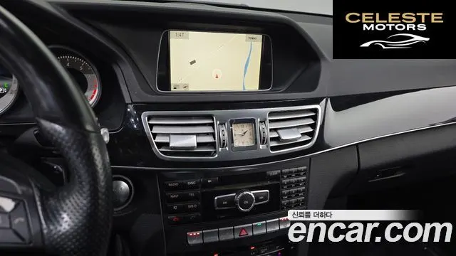 MERCEDES BENZ E-Classe W212 E300 Avantgarde 2014 — photo 14 sur 20