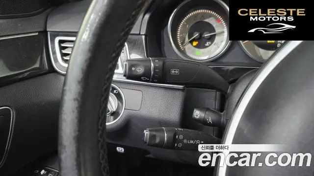 MERCEDES BENZ E-Classe W212 E300 Avantgarde 2014 — photo 17 sur 20