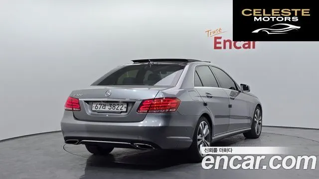 MERCEDES BENZ E-Classe W212 E300 Avantgarde 2014 — photo 2 sur 20