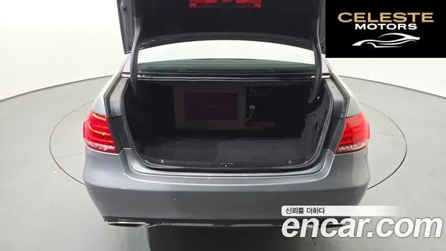 MERCEDES BENZ E-Classe W212 E300 Avantgarde 2014 — photo 20 sur 20