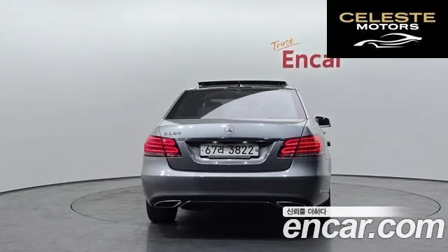 MERCEDES BENZ E-Classe W212 E300 Avantgarde 2014 — photo 4 sur 20