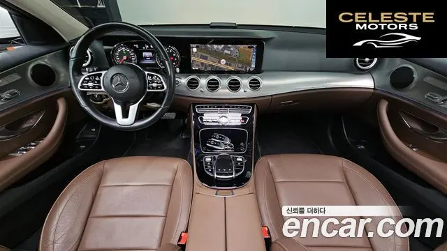MERCEDES BENZ E-Classe W213 E300 Avantgarde 2019 — photo 10 sur 31