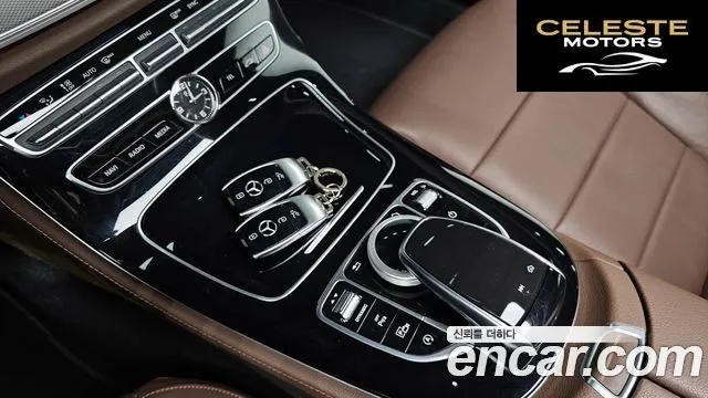 MERCEDES BENZ E-Classe W213 E300 Avantgarde 2019 — photo 22 sur 31