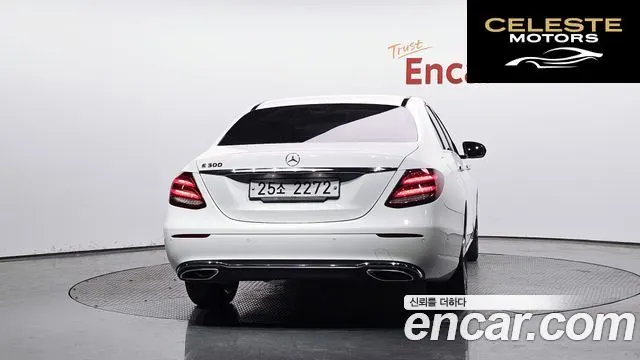 MERCEDES BENZ E-Classe W213 E300 Avantgarde 2019 — photo 4 sur 31