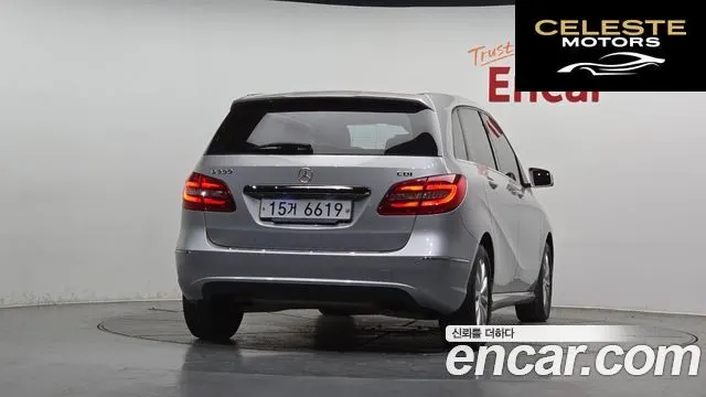 MERCEDES BENZ B-Classe W246 B200 CDI 2015 — photo 4 sur 20