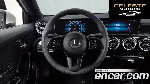 MERCEDES BENZ A-Classe W177 A220 Berline 2020 — photo 12 sur 20