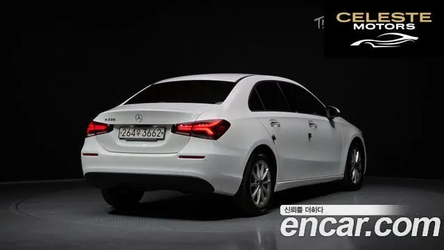 MERCEDES BENZ A-Classe W177 A220 Berline 2020 — photo 2 sur 20