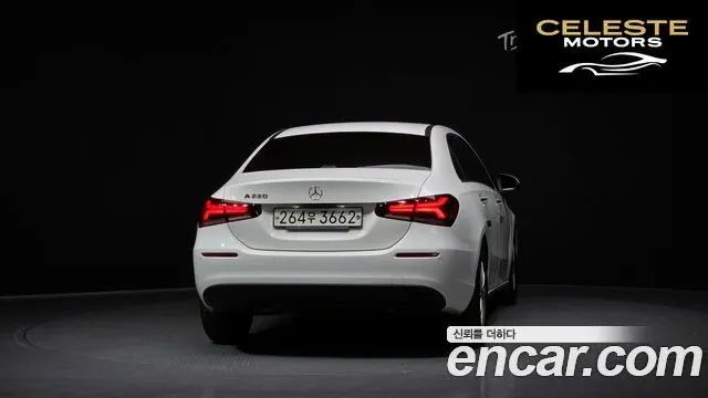 MERCEDES BENZ A-Classe W177 A220 Berline 2020 — photo 4 sur 20