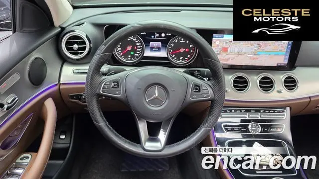 MERCEDES BENZ E-Classe W213 E200 Avantgarde 2017 — photo 13 sur 26
