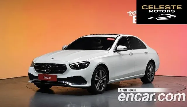 MERCEDES BENZ E-Classe W213 E350 4MATIC Avantgarde 2022 — photo 35 sur 41