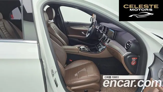 MERCEDES BENZ E-Classe W213 E300 Avantgarde 2019 — photo 12 sur 20