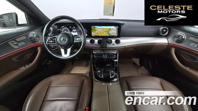 MERCEDES BENZ E-Classe W213 E300 Avantgarde 2019 — photo 7 sur 20