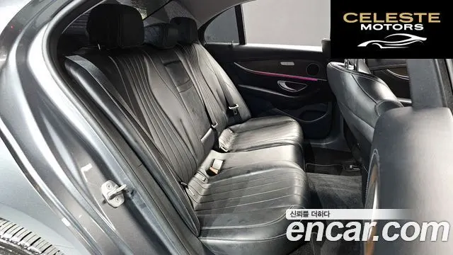 MERCEDES BENZ E-Classe W213 E220d 4MATIC Exclusive 2017 — photo 11 sur 20