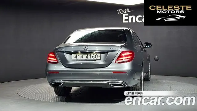 MERCEDES BENZ E-Classe W213 E220d 4MATIC Exclusive 2017 — photo 4 sur 20
