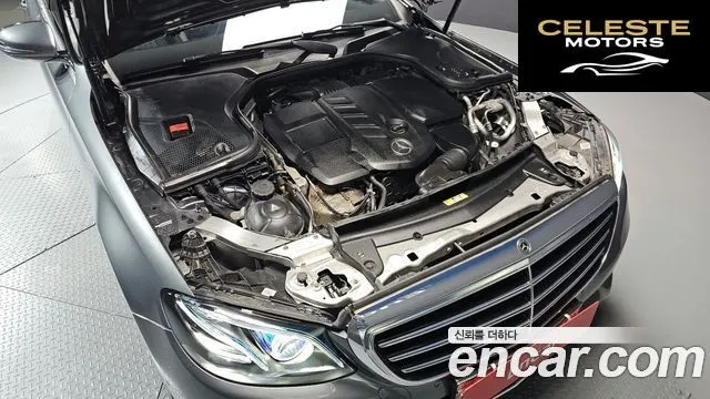 MERCEDES BENZ E-Classe W213 E220d 4MATIC Exclusive 2017 — photo 6 sur 20