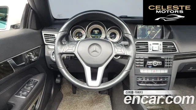 MERCEDES BENZ E-Classe W212 E200 Cabriolet 2014 — photo 12 sur 20