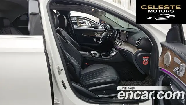MERCEDES BENZ E-Classe W213 E220d 4MATIC Exclusive 2018 — photo 17 sur 34
