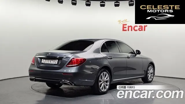 MERCEDES BENZ E-Classe W213 E300 4MATIC Exclusive 2020 — photo 2 sur 20