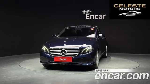 MERCEDES BENZ E-Classe W213 E200 Avantgarde 2018 — photo 3 sur 35